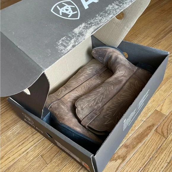 Ariat Boots - Picture 5 of 6